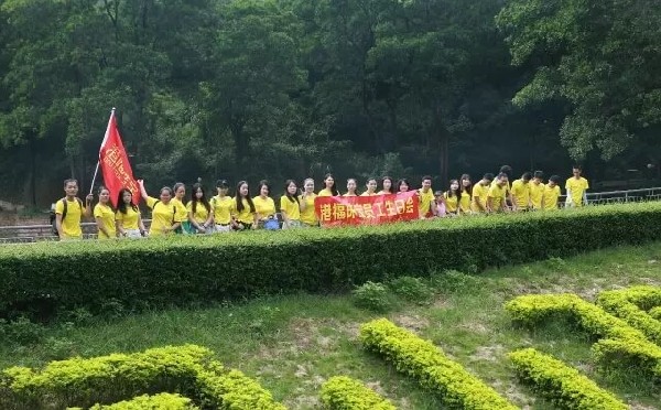 港福珠寶2016年第三季度員工生日會(huì)歡樂開啟！