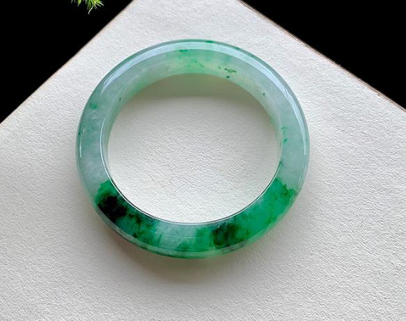 怎么鑒定是不是翡翠?這3點可以快速分辨