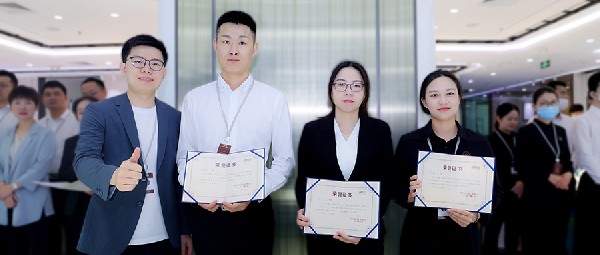 精服務(wù)·力行之星 | 躬身力行勤奮斗，超越自我贏未來